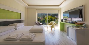 Land View Room | 客房景观