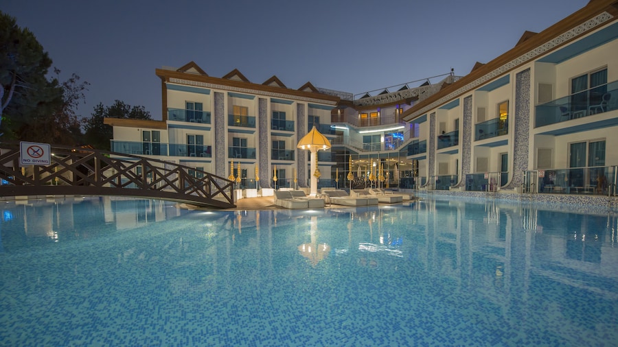 Ocean Blue High Class Hotel