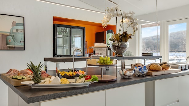 Breakfast buffet - Danhostel Vejle (Vejle)