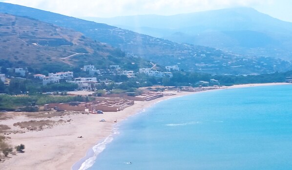 Ubicación a pie de playa y servicio gratuito de transporte a la playa