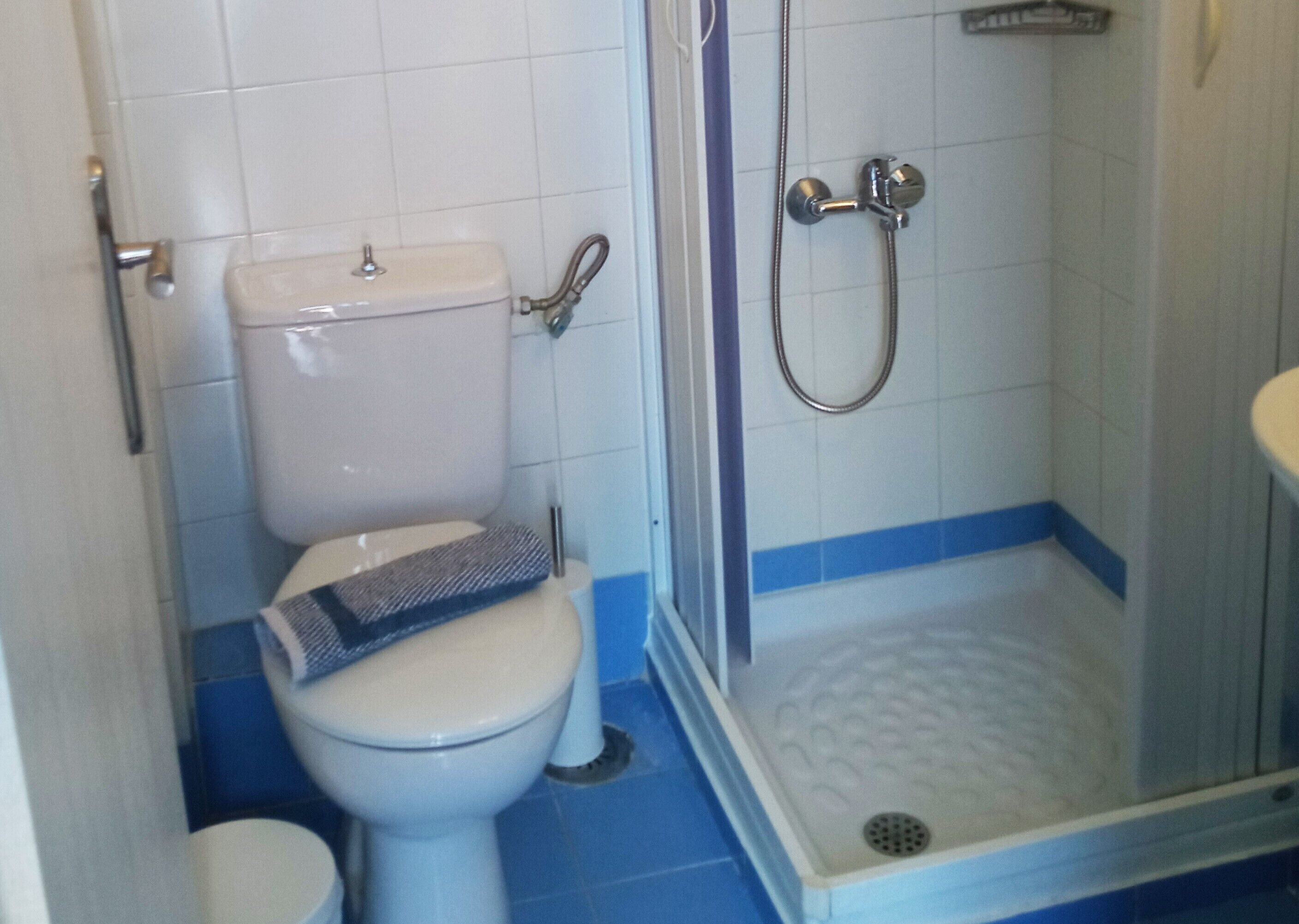 comfort triple room, mountain view | bathroom | shower, designer toiletries, hair dryer, towels