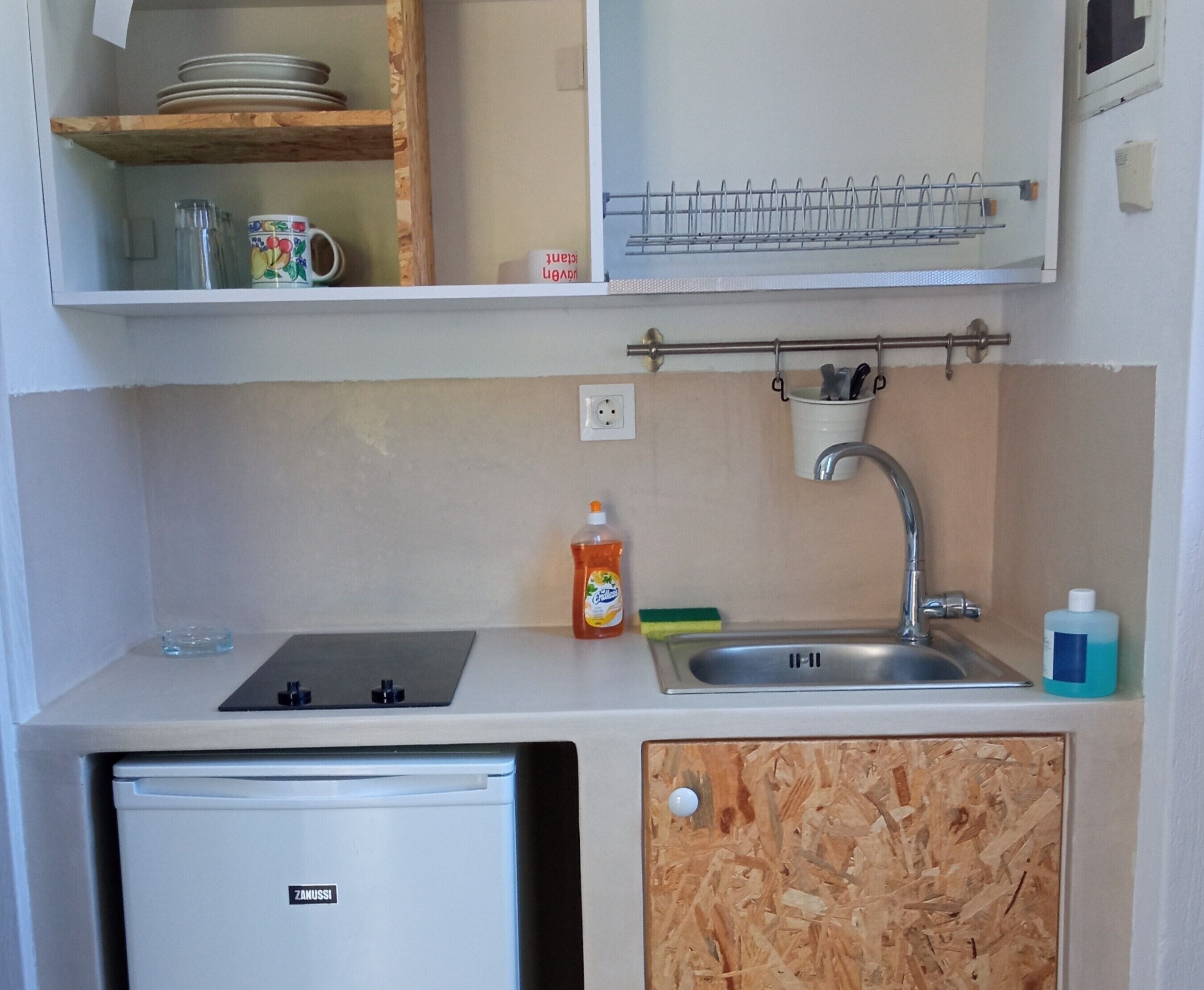 comfort triple room, mountain view | private kitchenette | fridge, stovetop, coffee/tea maker, electric kettle