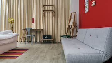 Habitación doble ejecutiva, 1 cama matrimonial | Caja de seguridad en la habitación, escritorio y cortinas blackout