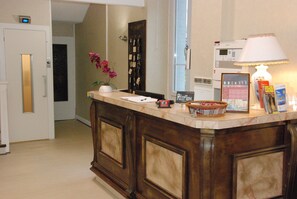 Reception - Hotel Acropolis (Lourdes)