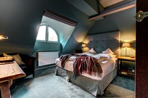 Classic Double Room | Premium bedding, individually decorated, individually furnished, desk