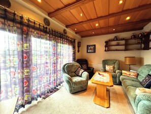 Appartement Classique, non-fumeur, rez-de-chaussée | Coin séjour