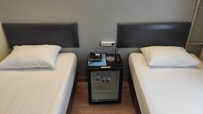Standard Triple Room, 3 Single Beds, City View
