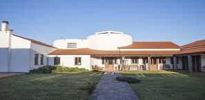 Property entrance - Hotel Su Baione (Abbasanta)