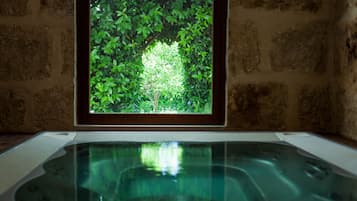 Een Turks bad/hammam, lichaamsbehandelingen, gezichtsbehandelingen