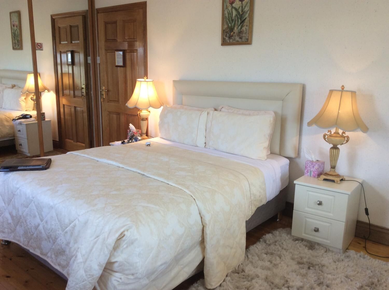 Premium bedding, iron/ironing board, free WiFi, bed sheets