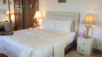Premium bedding, iron/ironing board, free WiFi, bed sheets