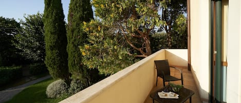 Quarto triplo clássico | Terraço/pátio