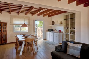 家庭套房, 花園景觀 | 餐廳