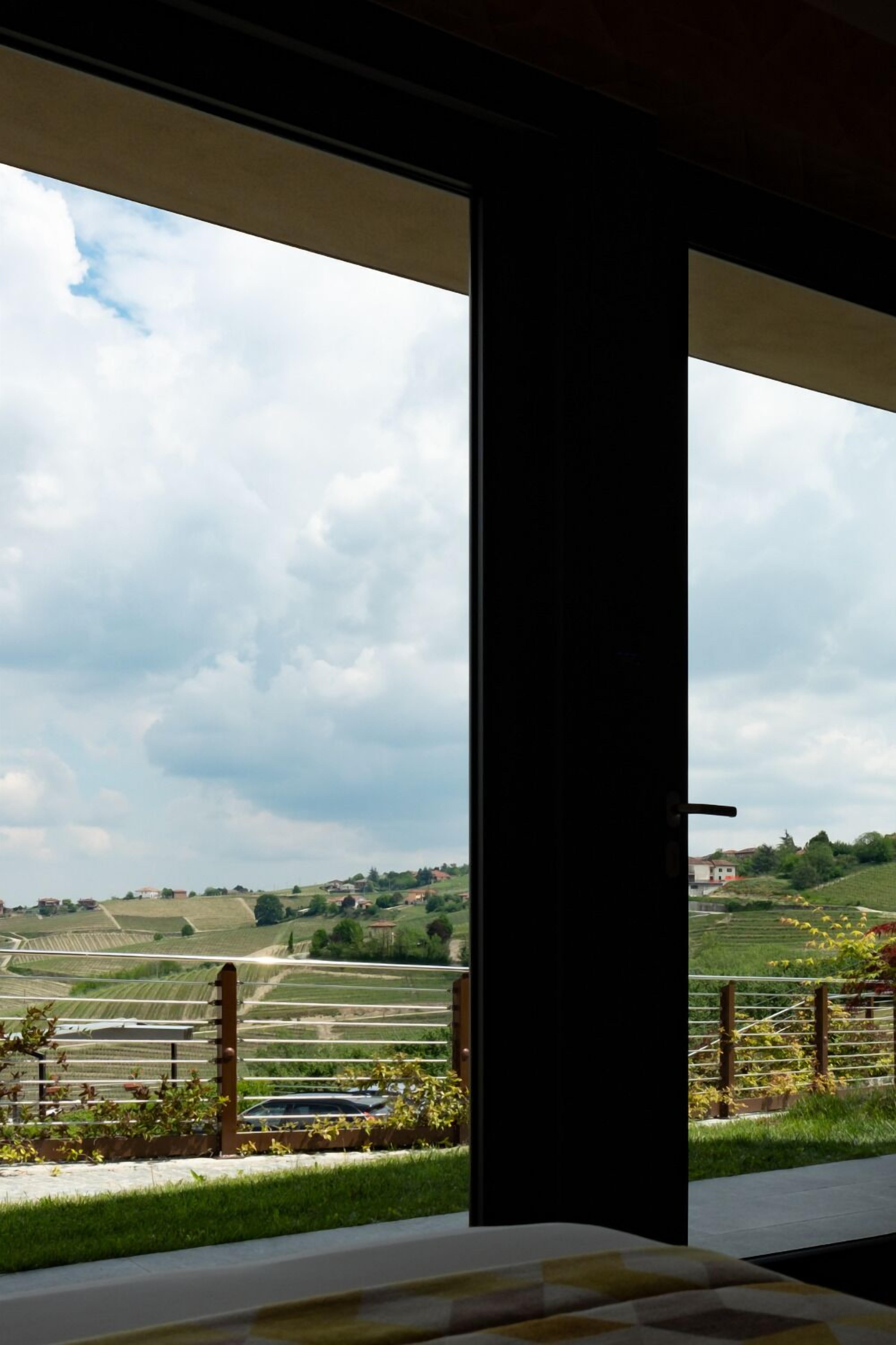 suite | 1 bedroom, minibar, desk, laptop workspace