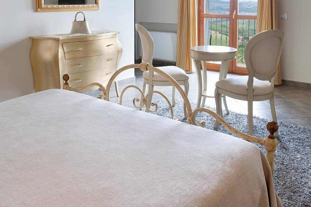 Superior Double Room, Garden View | 1 bedroom, minibar, desk, laptop workspace