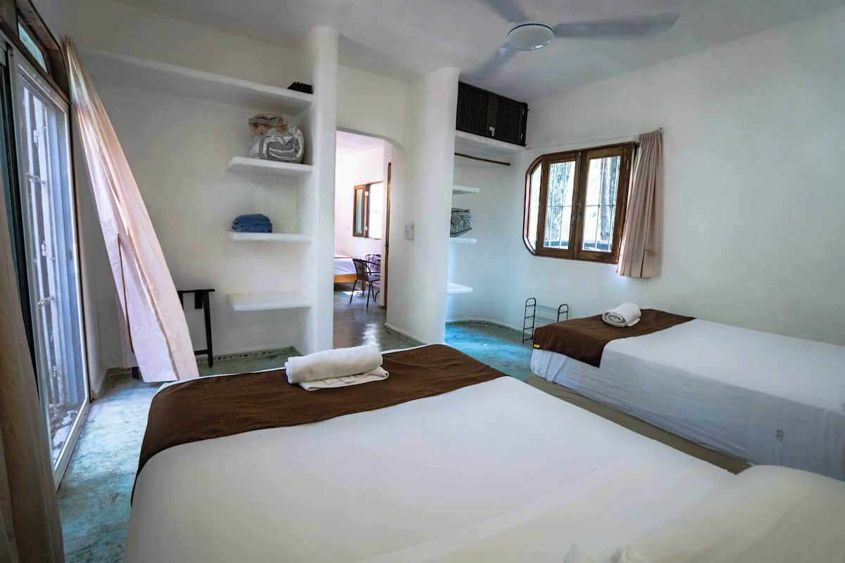 Junior Suite Ocelote | Seprai premium, didekorasi berbeda-beda, dan seprai linen