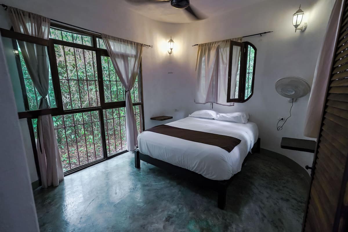 Master Suite Jaguar | 1 bedroom, premium bedding, individually decorated, bed sheets