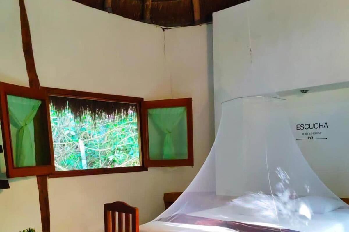 Seprai premium, didekorasi berbeda-beda, dan seprai linen