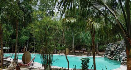 Jolie Jungle Eco Hotel