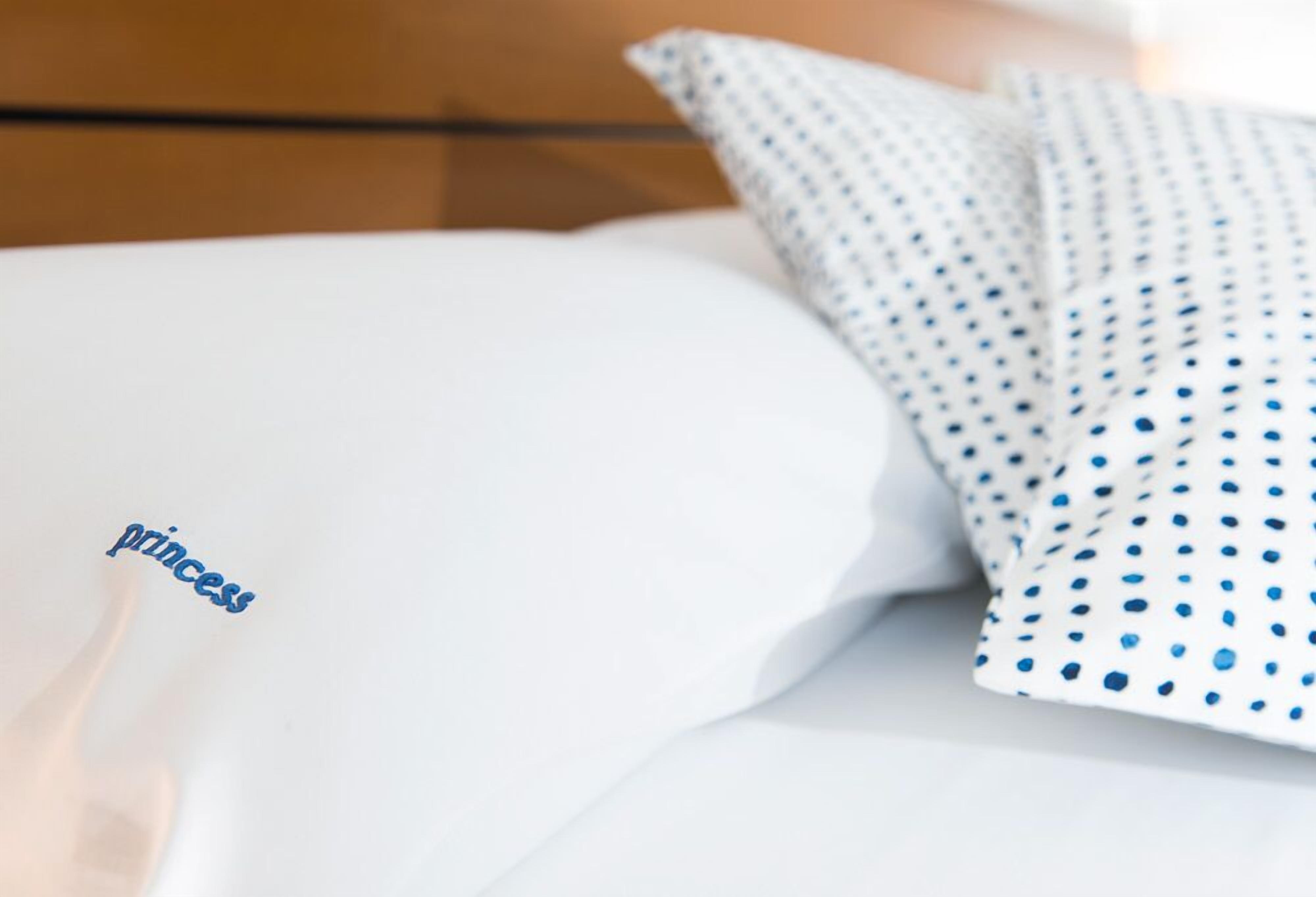 junior suite | in-room safe, desk, soundproofing, free wifi