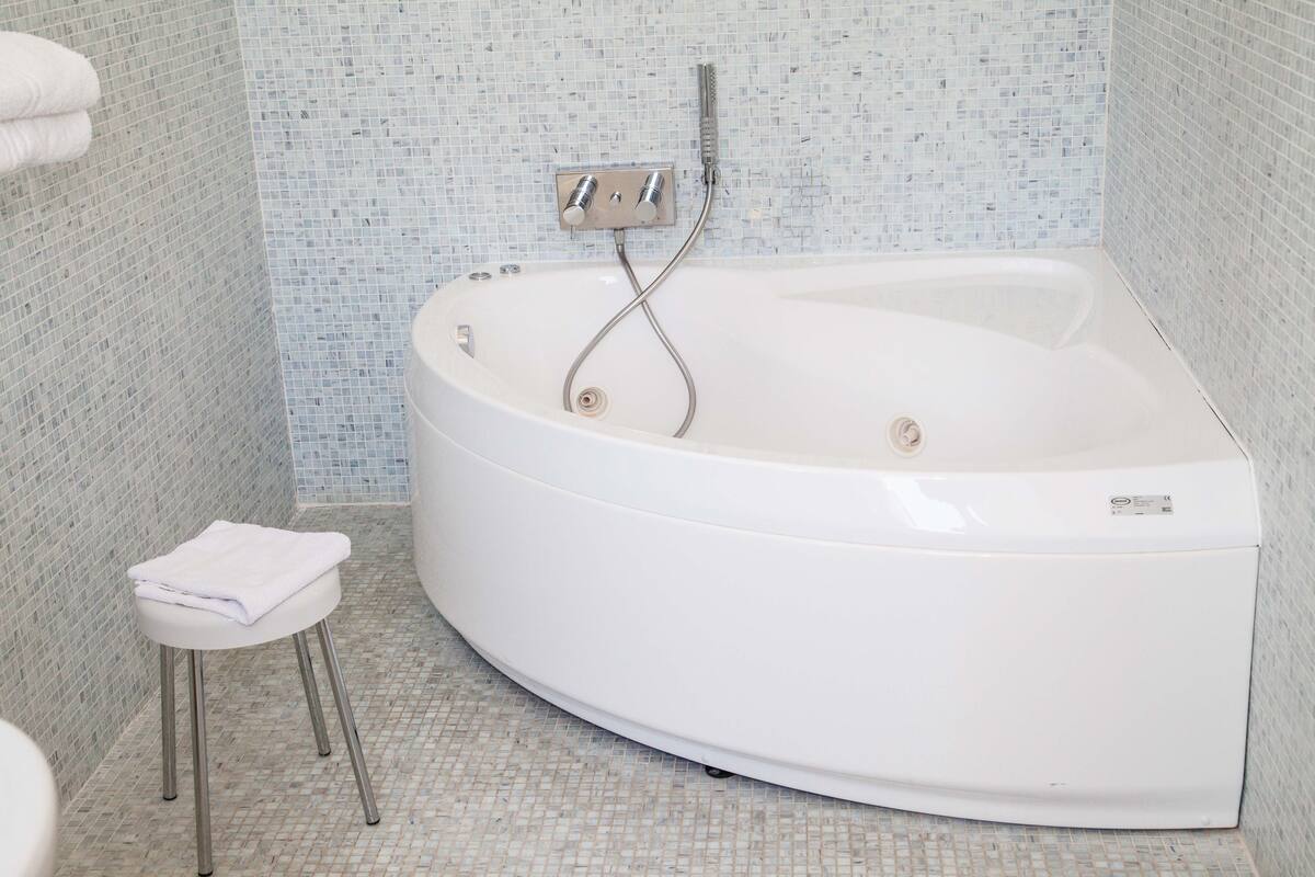 free toiletries, hair dryer, towels