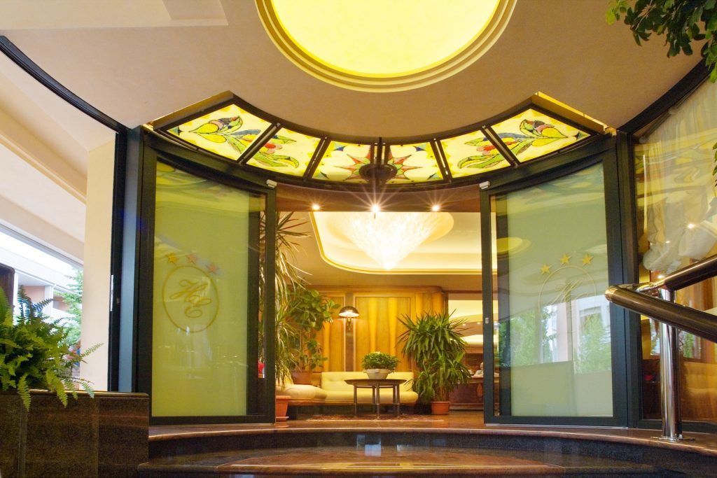 مدخل المنشأة