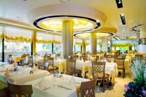 Lunch and dinner served, Italian cuisine - Hotel Europa (San Michele al Tagliamento)