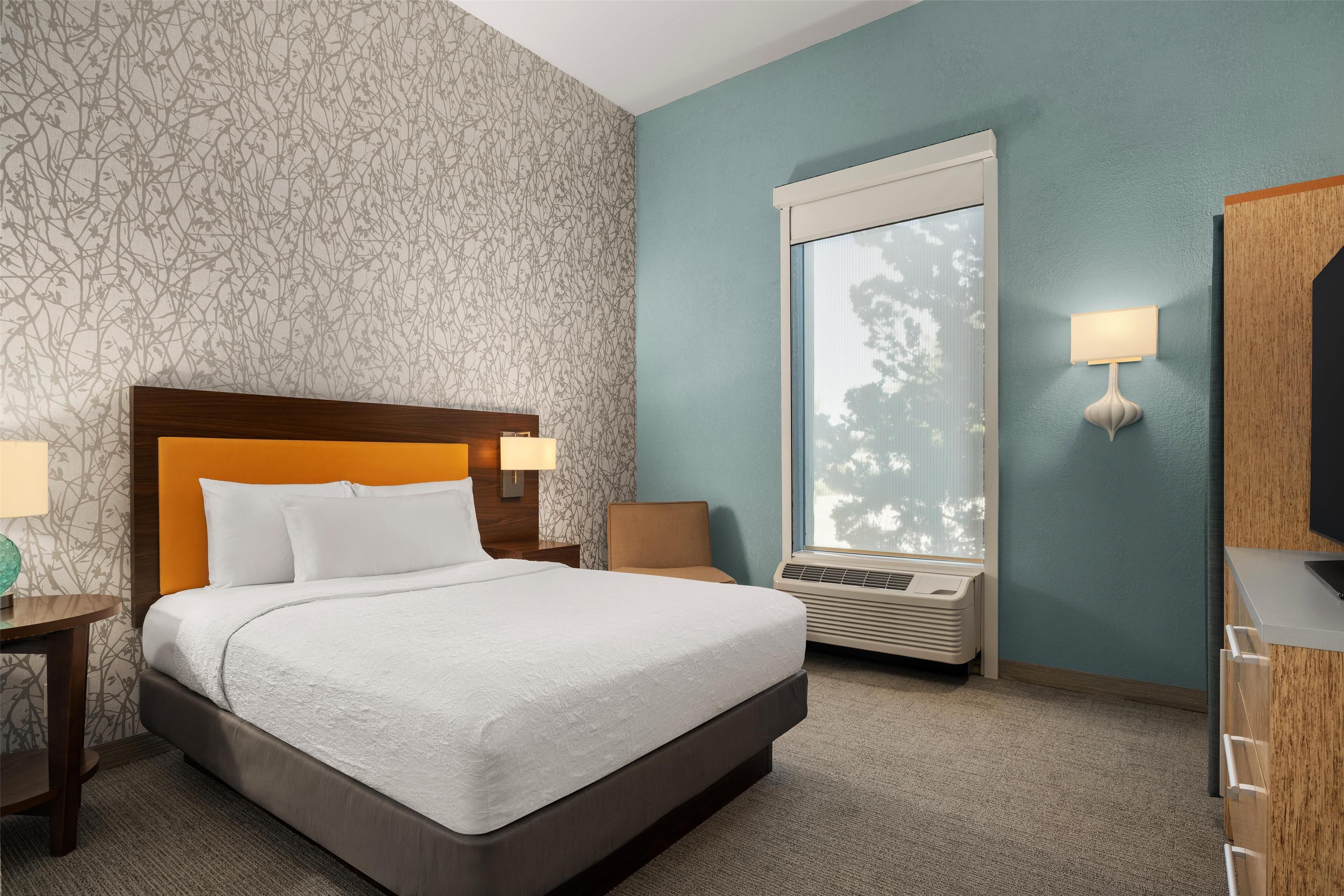 1 bedroom, individually furnished, desk, laptop workspace