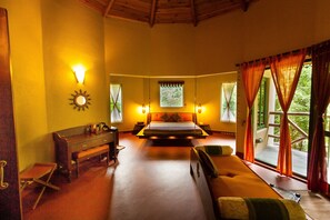 Suite | Rollaway beds, bed sheets