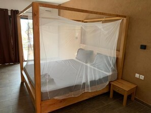 Premium bedding, in-room safe, free WiFi - Le Trarza (Niaga)