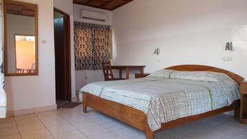Colchones Tempur-Pedic, caja fuerte, escritorio y wifi gratis
