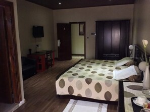 Ropa de cama de alta calidad, colchones Tempur-Pedic, minibar