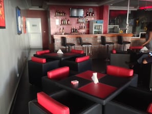 Bar (en la propiedad)