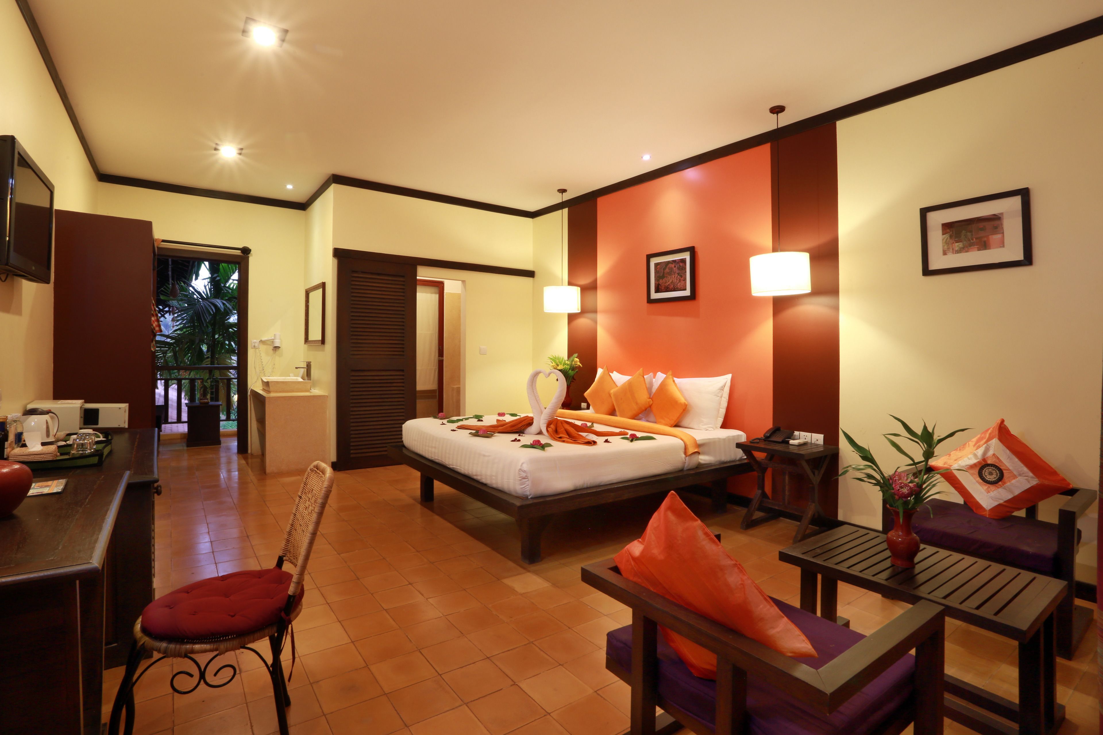 1 bedroom, premium bedding, pillow-top beds, minibar