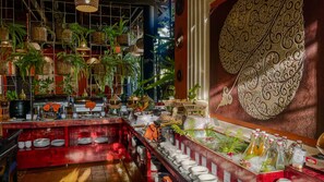 Daily buffet breakfast (USD 5 per person)