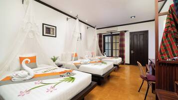 Deluxe Family Room - Free Pick Up | 1 bedroom, premium bedding, pillow-top beds, minibar