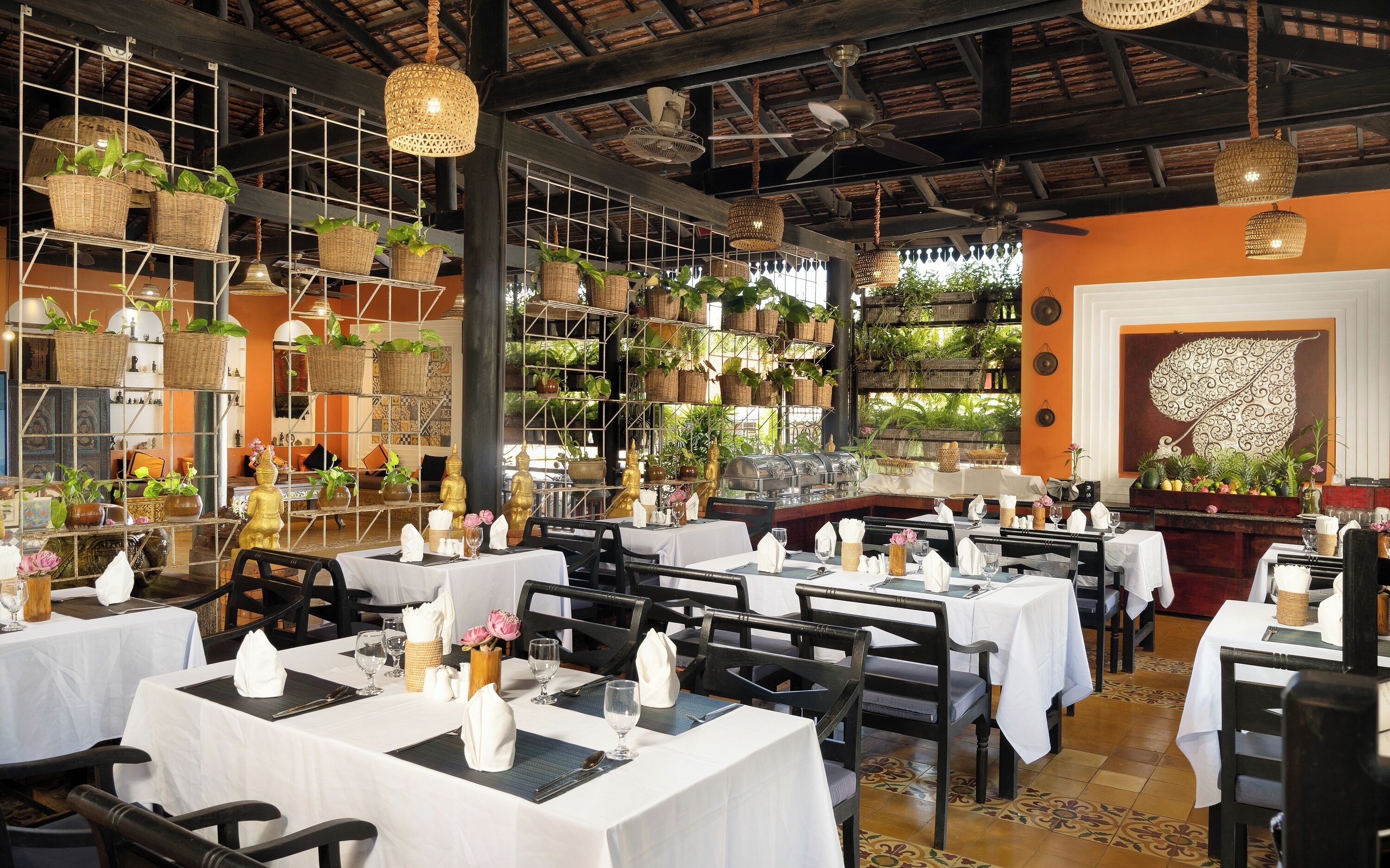 매일 뷔페 아침 식사(1인당 USD 5)