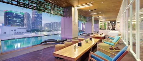 Kolam renang outdoor