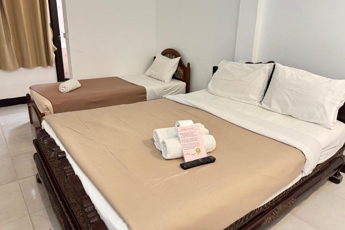 Chambre Triple Supérieure | Bureau, Wi-Fi gratuit, draps fournis