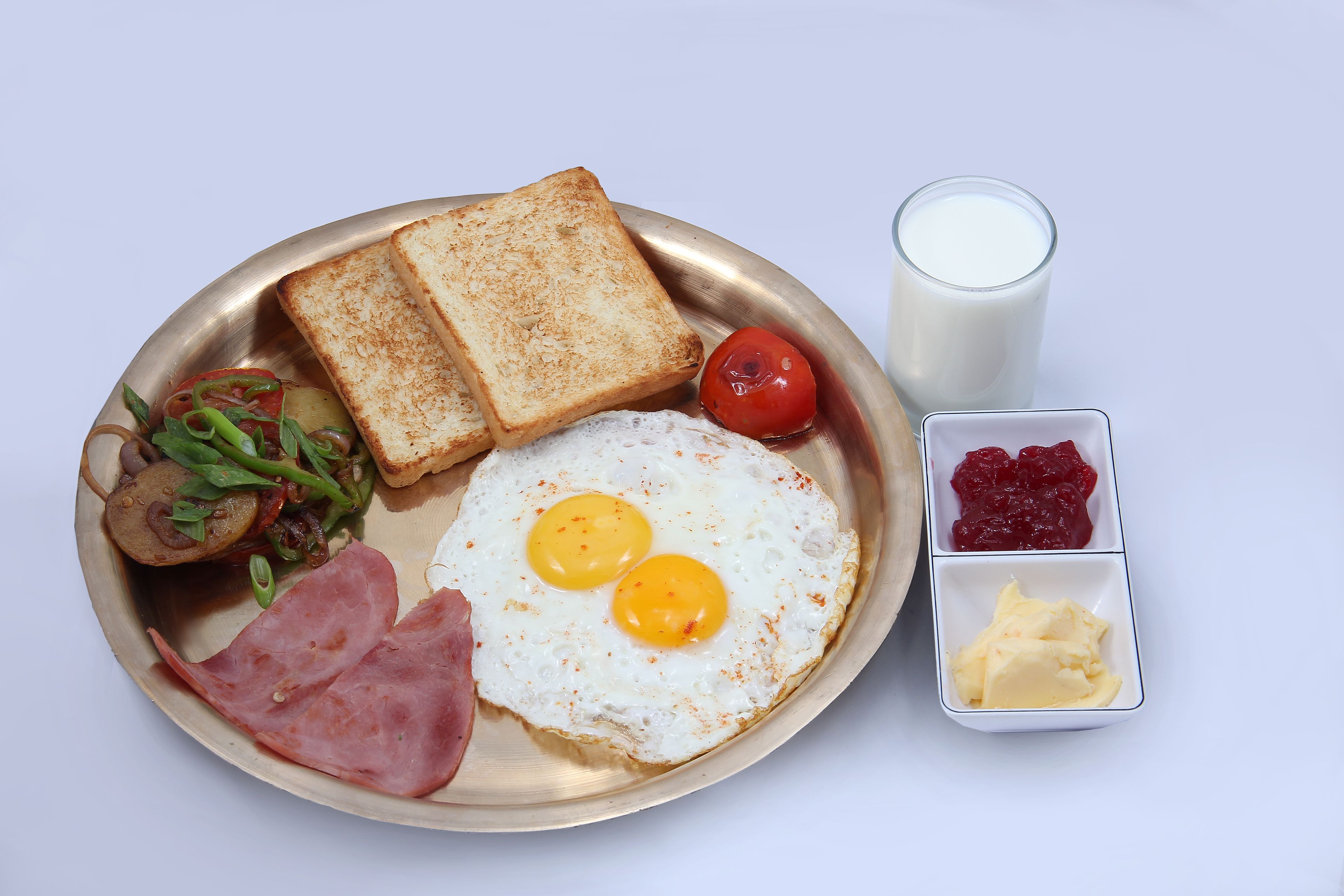 Daily continental breakfast (USD 3.75 per person)