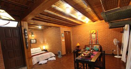 World Heritage Hotel & Aparments