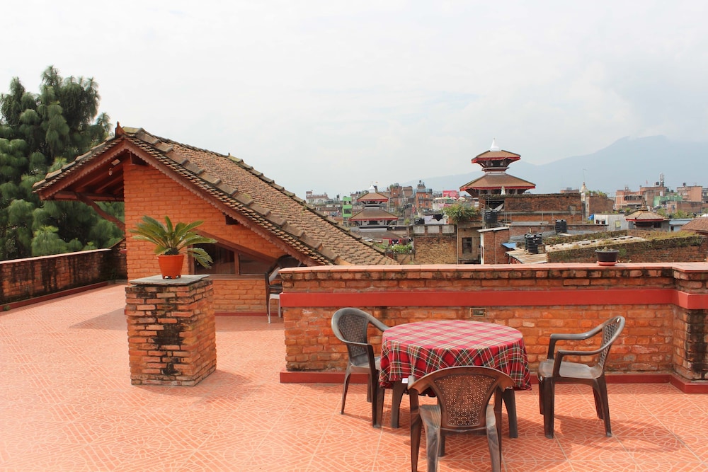 World Heritage Hotel & Apartment - Dwarikas Chhen by null