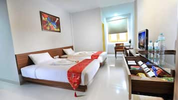 Family Room | Minibar, in-room safe, free WiFi