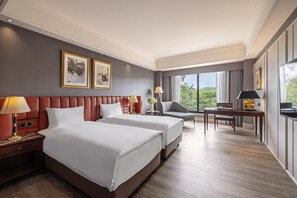 Down duvets, minibar, blackout curtains, iron/ironing board - Lakeshore Hotel (Hsinchu)