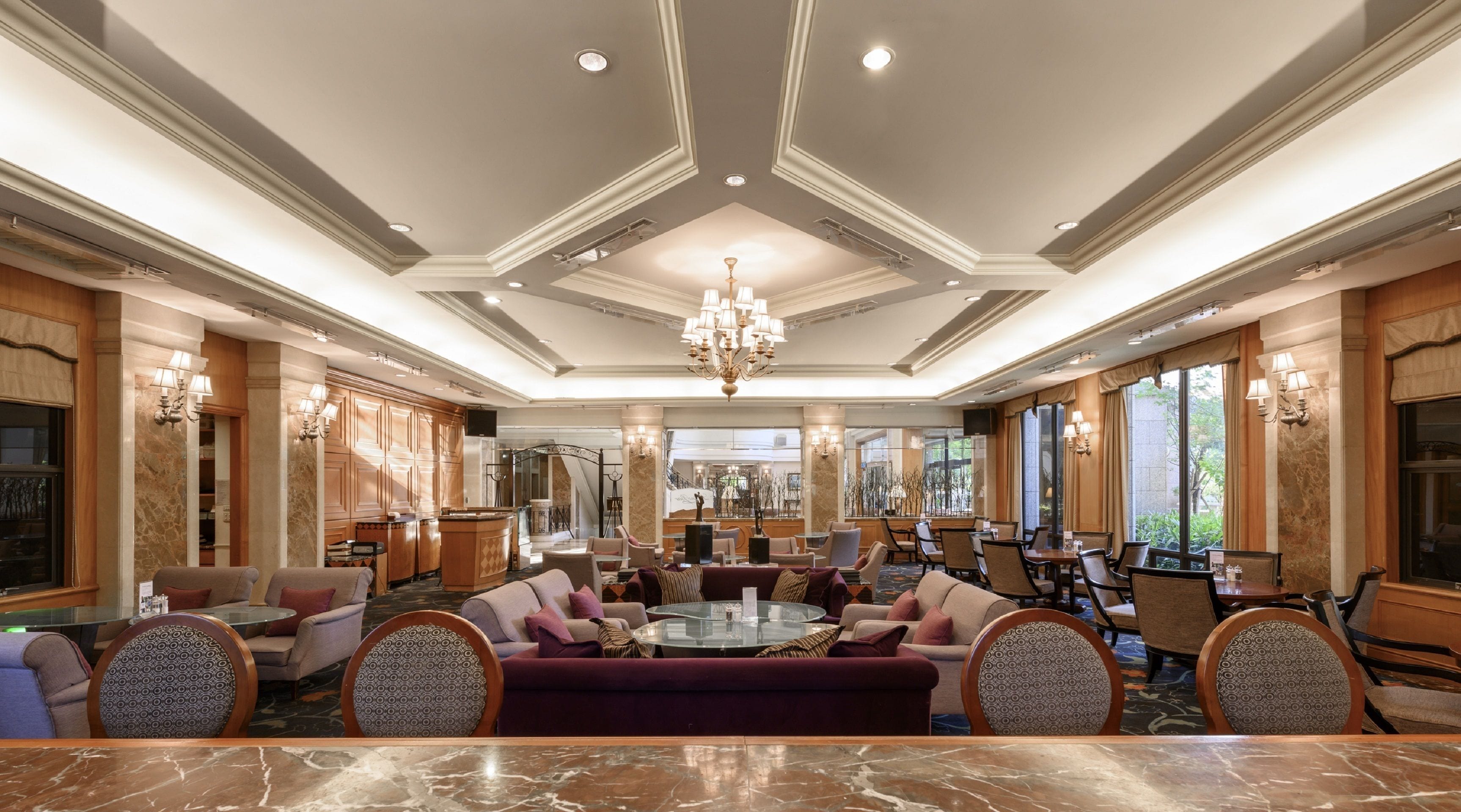 4 restaurants, breakfast, lunch, dinner served; Chinese cuisine