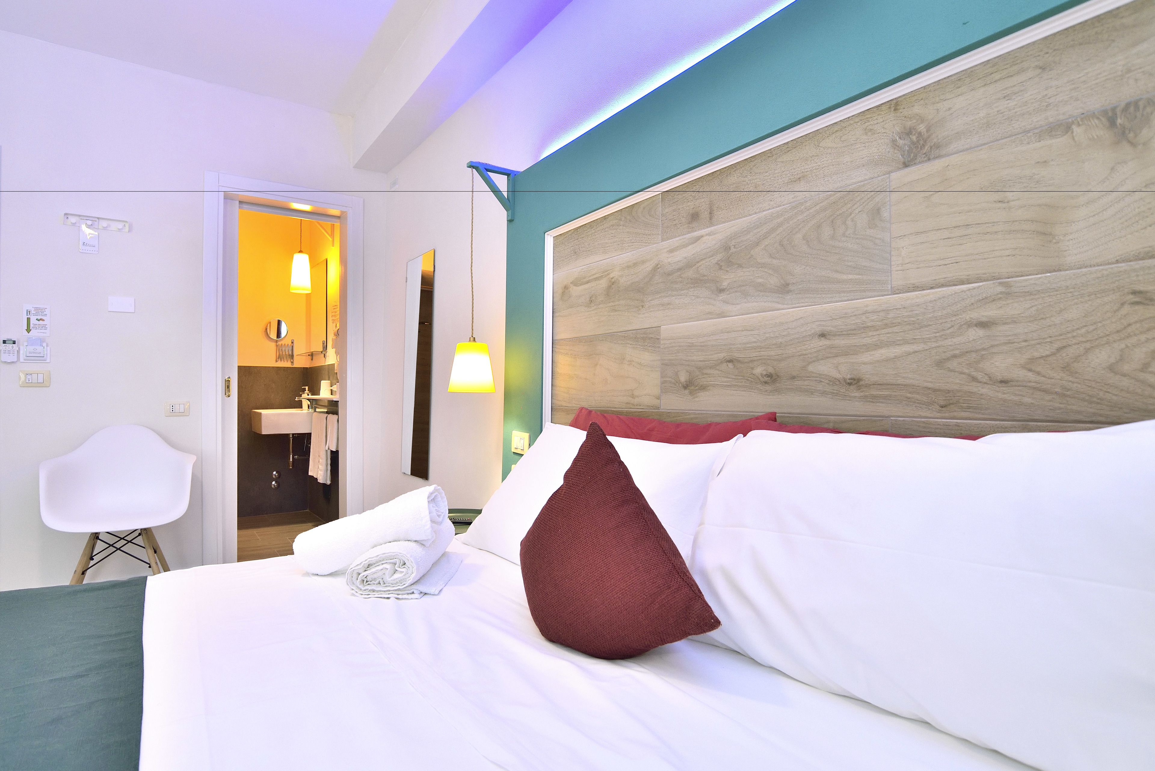 Habitación doble, balcón, en edificio anexo | Sábanas italianas Frette, escritorio, cortinas opacas