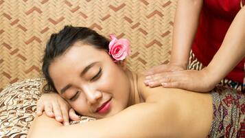 Aromaterapi, refleksiologi, dan pijat