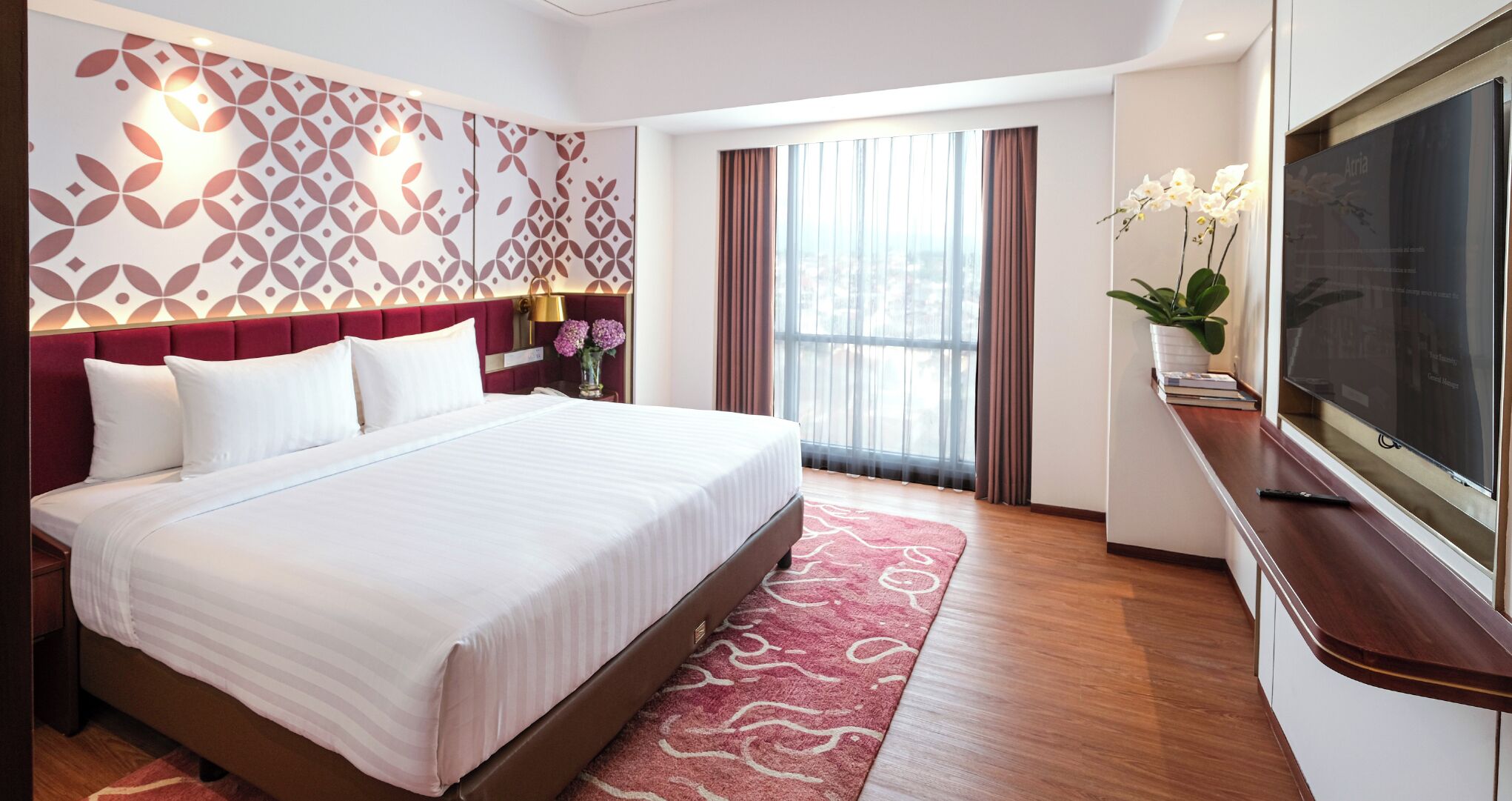 Atria Suite | Premium bedding, in-room safe, desk, laptop workspace