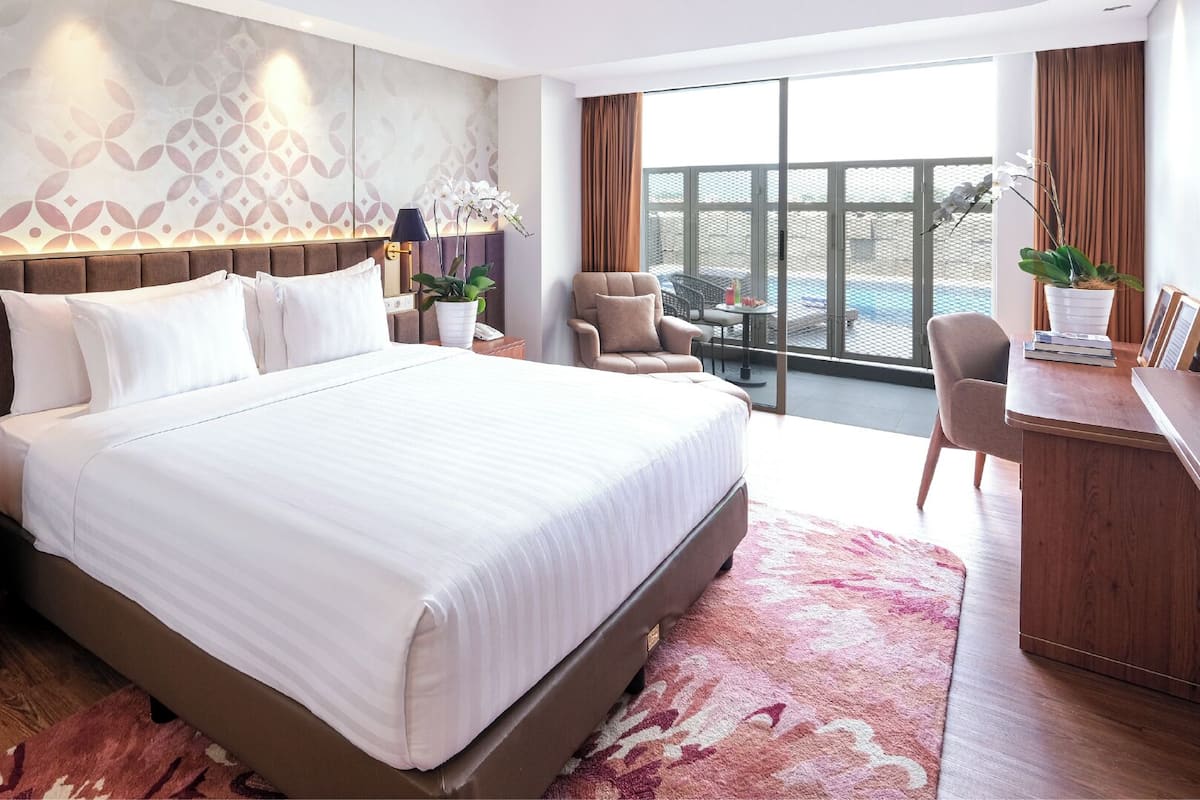 프리미어 더블룸 | 고급 침구, 객실 내 금고, 책상, 노트북 작업 공간