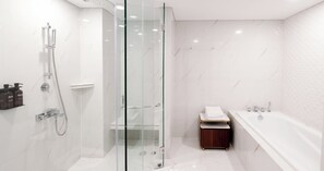 Zimmer, 1 King-Bett | Badezimmer